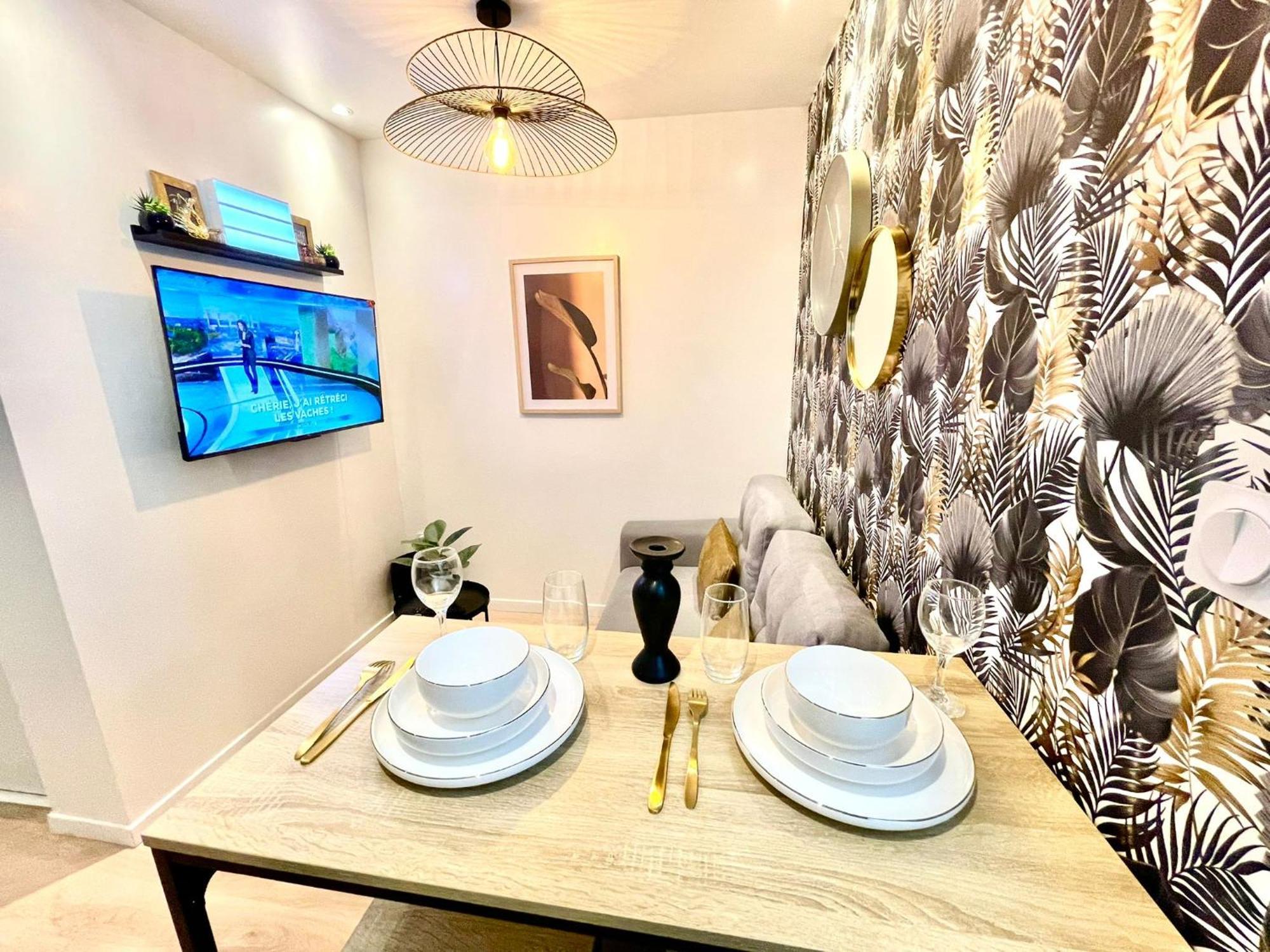 Chic Oasis In Rouen Apartamento Exterior foto